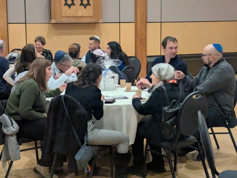 PXL_20251115_040641340