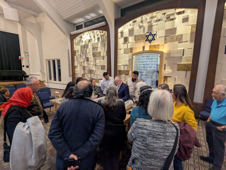 PXL_20251115_043319766